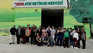 İzmir'in İlk 1. Sınıf Atık Getirme Merkezine Yurt Dışından Tam Not