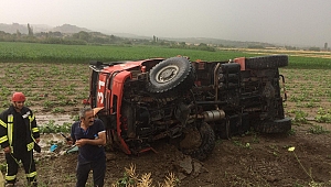 Orman İtfaiyesi Aracı Devrildi 3 Personel Yaralandı