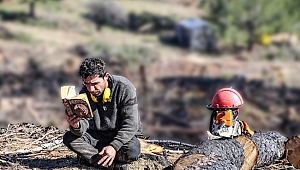 Orman İşçisi Ata'nın Kitap Okuma Aşkı