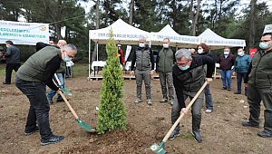 İzmir Orman Bölge Müdürü Derince : “ Bu fidanları ağaca ve ormana sevdalı milyonlarca İzmirli adına dikiyoruz