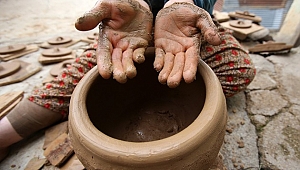 Yüzyıllardır anadan kıza öğretilerek yaşatılan gelenek: Dölek Güveci 