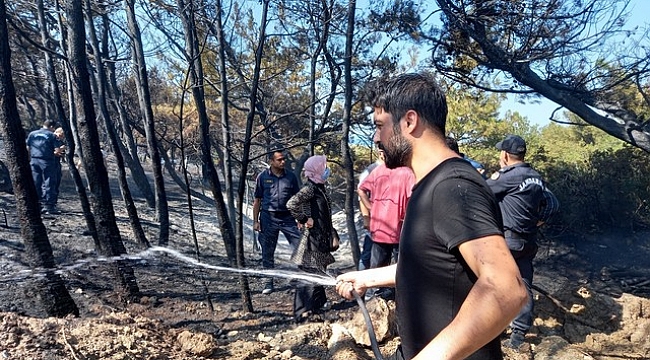 Ünlü şarkıcı Bozcaada’daki yangın söndürme çalışmalarına katıldı