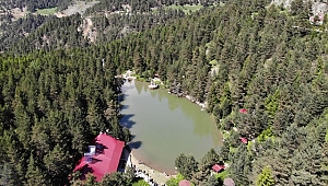 ‘Zigana’nın Nazar Boncuğu’ Limni Gölü’ne bayram tatilinde ziyaretçiler akın etti